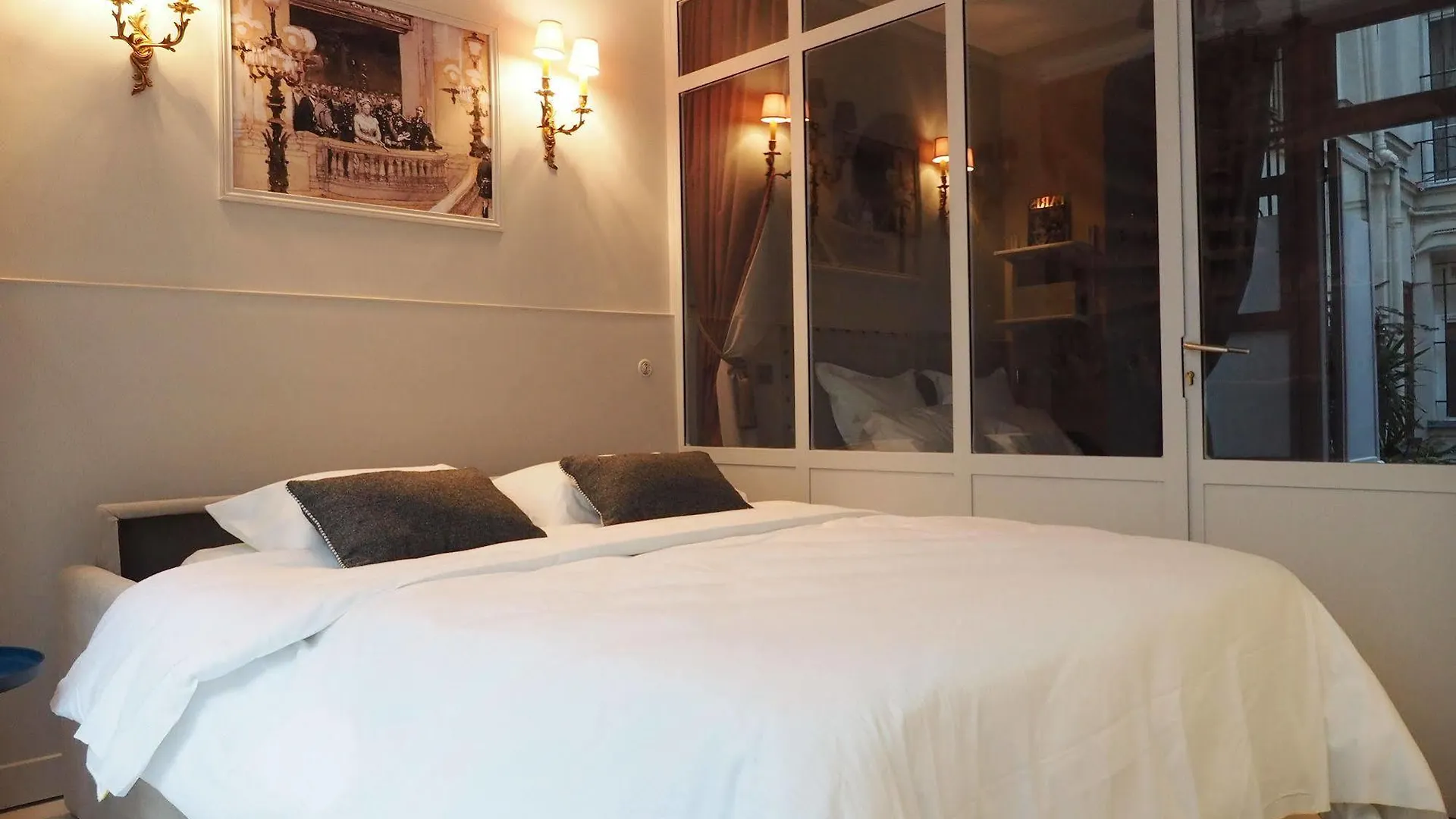 Palais Royal Chicsuites Apartment Paris
