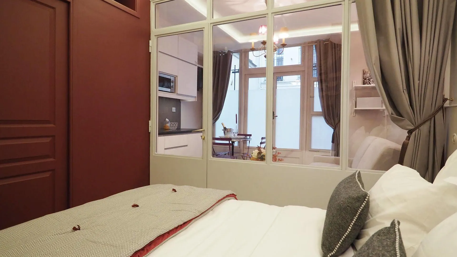 Apartment Palais Royal Chicsuites